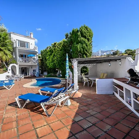 Villa Chimenea With Pool And Lovely Garden